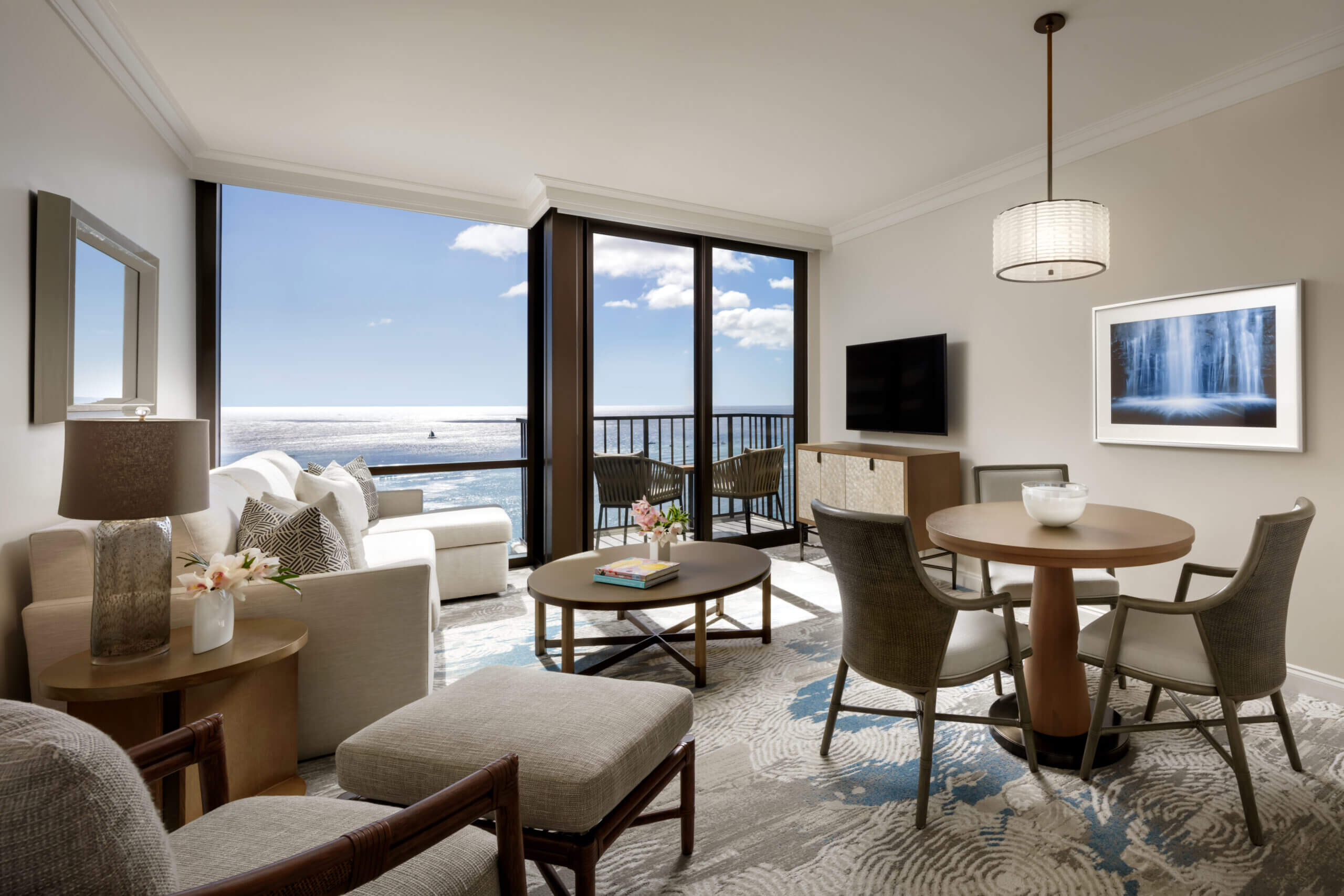 Grand Ocean Suite at Halepuna